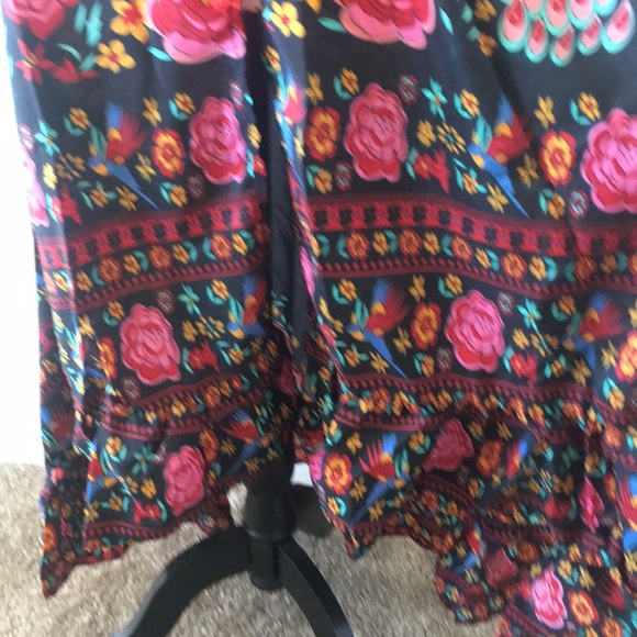 Floral cover up - Picture 6 of 6